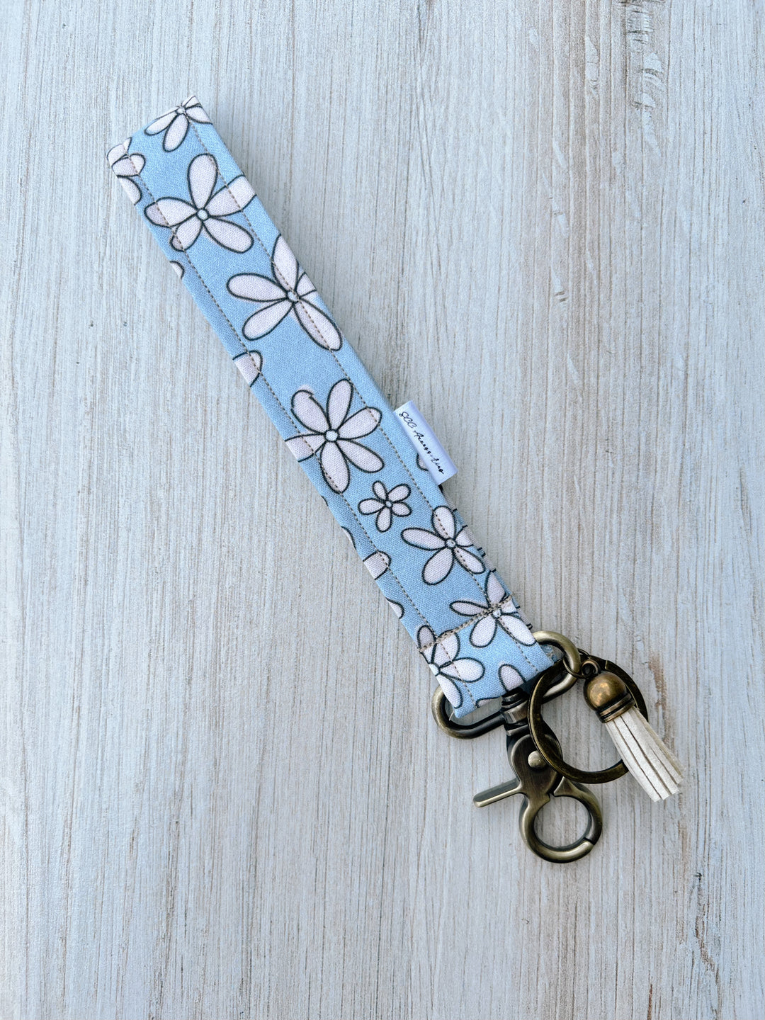 Blue Daisy Days | Keychain Wristlet